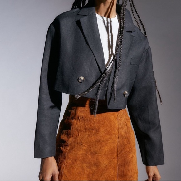 Lioness Avaris Linen Cropped Blazer UO - Picture 2 of 2